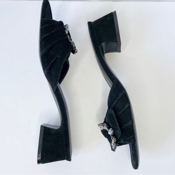 [SOLD] Donald J Pliner Bate Suede Ornamented Slide Sandals Sz 7.5 - Picture 4 of 5